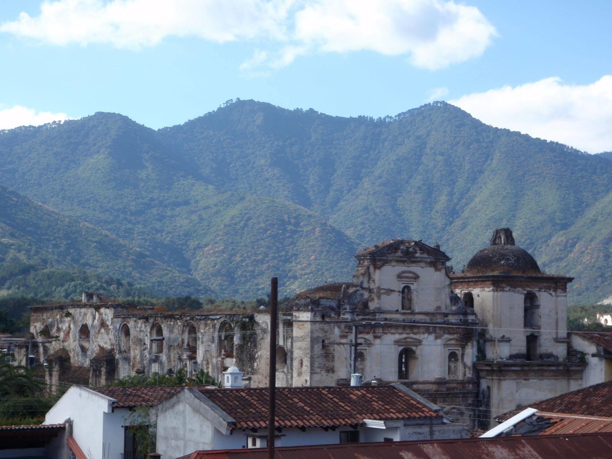 Hotel Meson del Valle by AHS Antigua Esterno foto